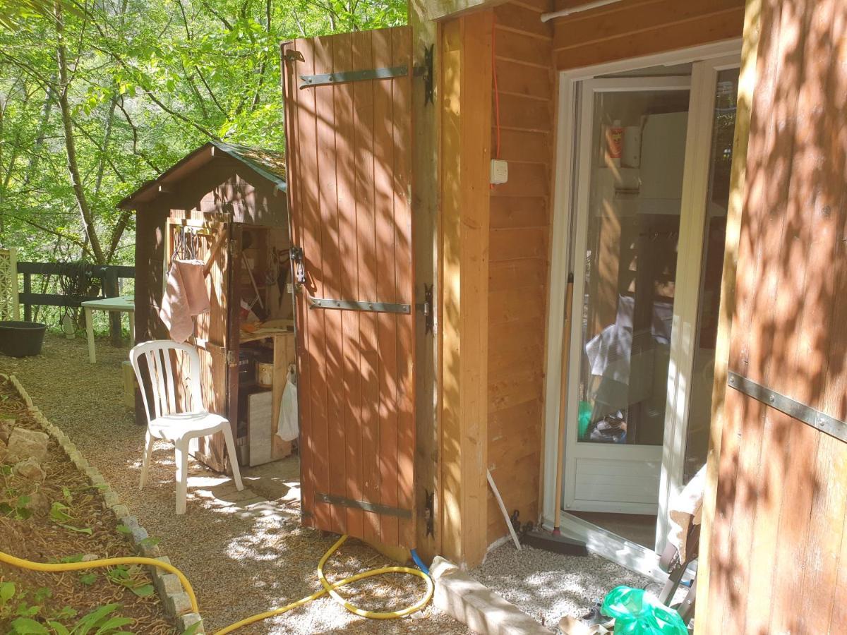 Touet-de-l'Escarene Chalet Type Studio De Charme Avec Jacuzzi 게스트하우스 외부 사진